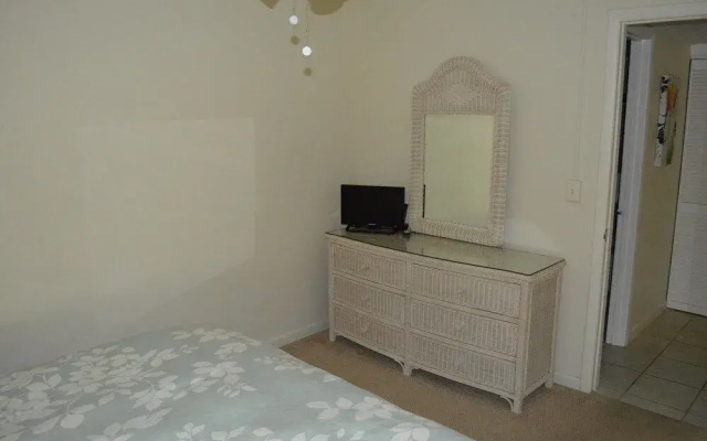 photo 4 of Cove II 323F 2 Bedroom Condo By Midnight Cove II