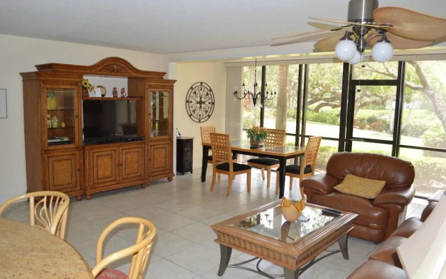 photo 4 of Cove II 413F 2 Bedroom Condo By Midnight Cove II