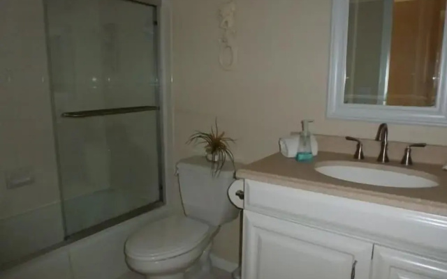 photo 4 of Cove II 431F 2 Bedroom Condo By Midnight Cove II