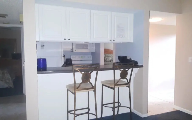 photo 2 of Cove II 510F 2 Bedroom Condo By Midnight Cove II