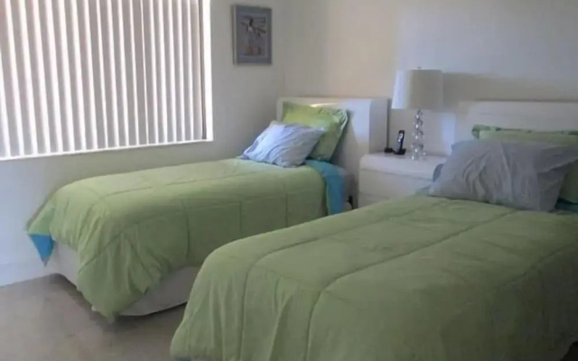 photo 2 of Cove II 931C 2 Bedroom Condo By Midnight Cove II