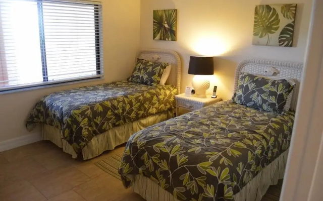 photo 2 of Cove II 933C 2 Bedroom Condo By Midnight Cove II