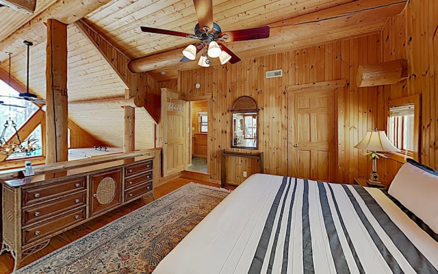 photo 4 of Cove Pointe At Rumbling Bald W/ Private Dock 4 Bedroom Home