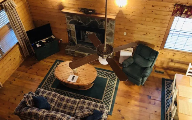 photo 4 of Covered Bridge Cabin