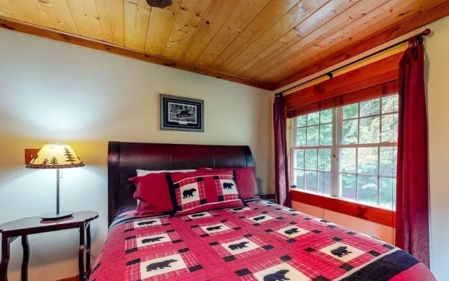 photo 5 of Cowboy Cabin on Stanley Creek