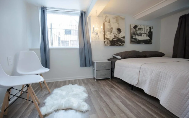 photo 2 of Cozy 1 BDR in Heart of Logan Square & Near Train