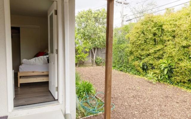 photo 2 of Cozy 1-bedroom in Silicon Valley