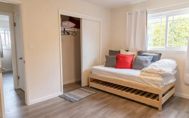 photo 5 of Cozy 1-bedroom in Silicon Valley