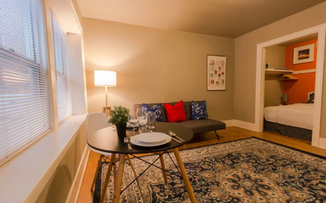 photo 2 of Cozy 1BR 1Bath | Fast Wifi! Great Location!