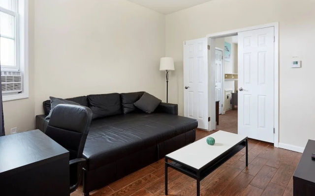 photo 2 of Cozy 2br 2ba Apartment Close To Nyc