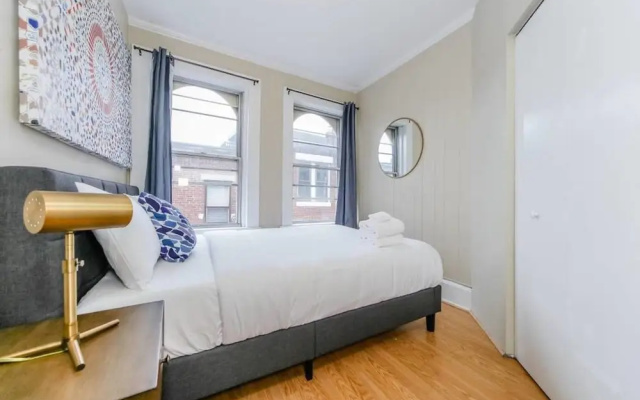 photo 4 of Cozy 3 Bed/1ba Apt in Heart of North End