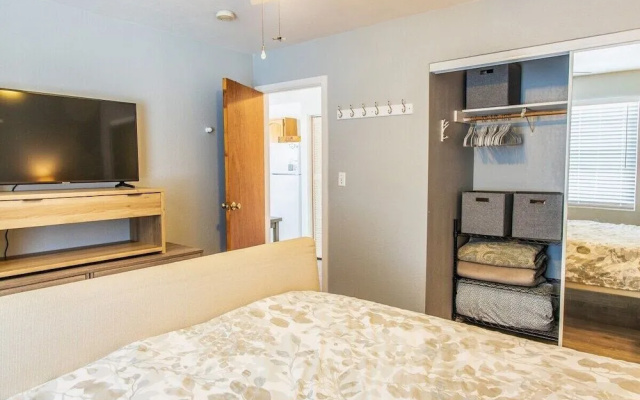 photo 5 of Cozy and Convenient 1bd in Alameda