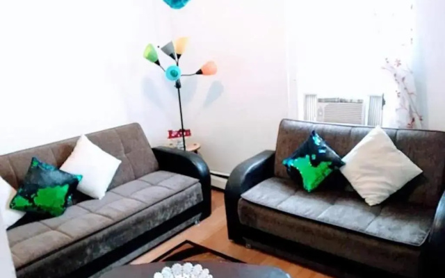 photo 2 of Cozy Apartment Easy Transportation 2 New York City