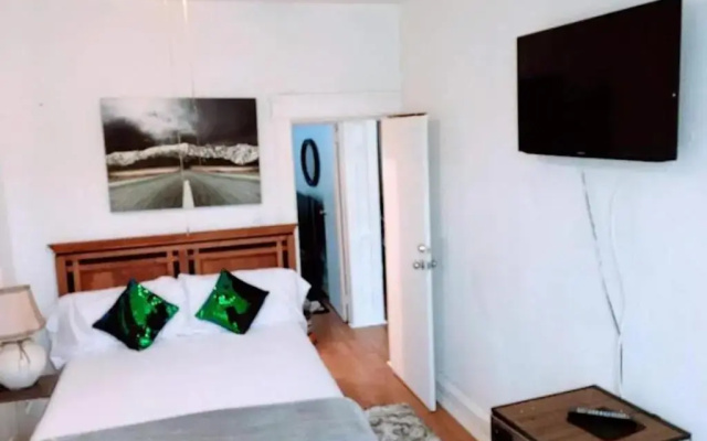 photo 5 of Cozy Apartment Easy Transportation 2 New York City
