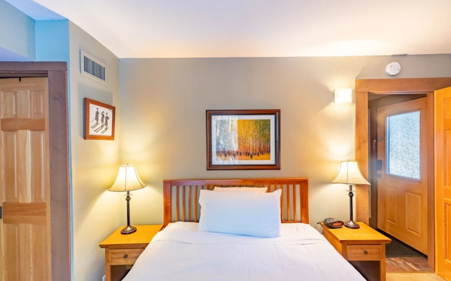 photo 5 of Cozy Aspen Grove 2 bed 2 bath by RedAwning Save 10% on 3 Nights, 15% on 5 Nights!