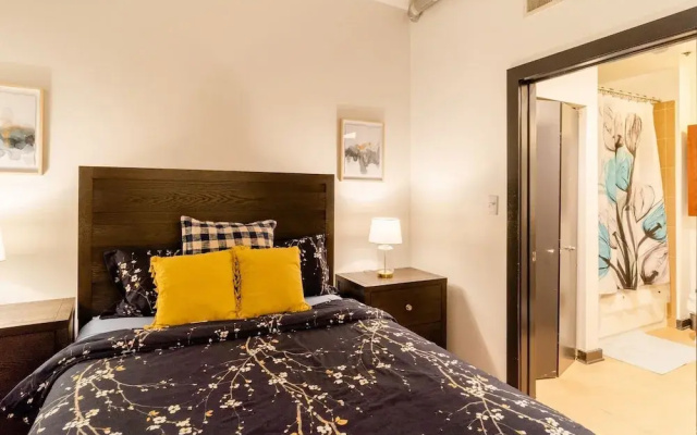 photo 2 of Cozy Atlantic Station Midtown Loft