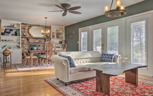 photo 5 of Blue Ridge Retreat w/ Mountain Views & Deck