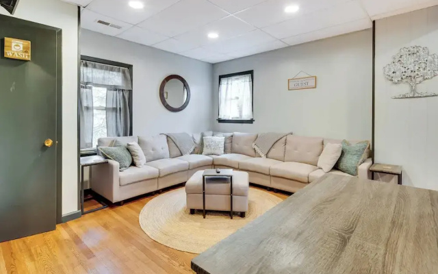 photo 3 of Cozy Brevard Vacation Rental: 1 Block to Main St