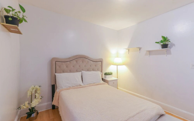 photo 2 of Cozy Bridgeport Apartment: 2 Mi to Downtown!