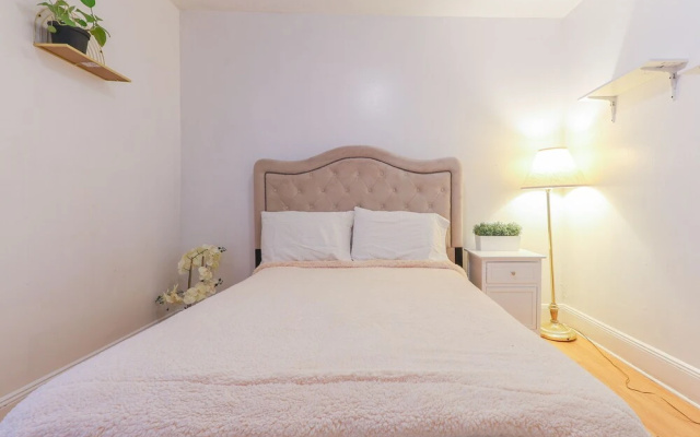 photo 3 of Cozy Bridgeport Apartment: 2 Mi to Downtown!