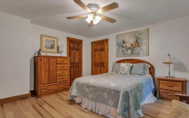 photo 2 of Cozy Bungalow Just Minutes From Mystic, Westerly Beaches, Boating And Casinos! 1 Bedroom Bungalow by RedAwning
