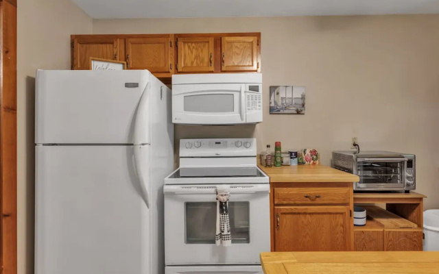 photo 3 of Cozy Bungalow Just Minutes From Mystic, Westerly Beaches, Boating And Casinos! 1 Bedroom Bungalow by RedAwning