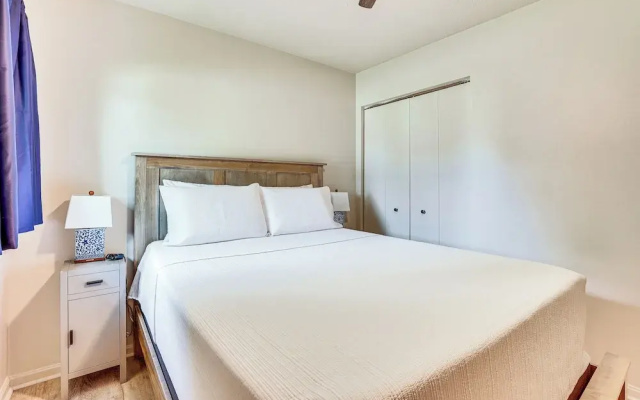 photo 2 of Cozy Meyers Lake Townhome: Near Hall of Fame!