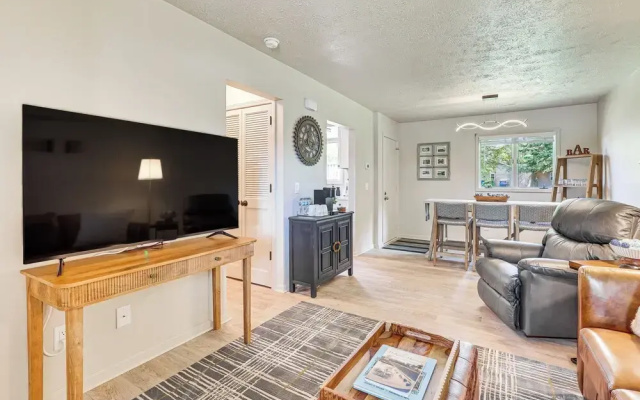 photo 5 of Cozy Meyers Lake Townhome: Near Hall of Fame!