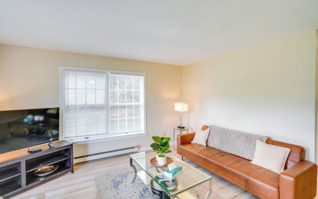 photo 3 of Cozy Catskill Condo - 2 Mi to Windham Mountain Ski