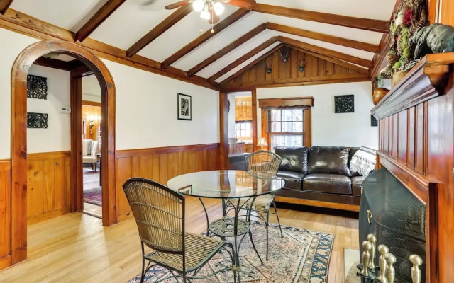 photo 2 of Cozy Catskills Cottage: Creekside Deck & Fire Pit