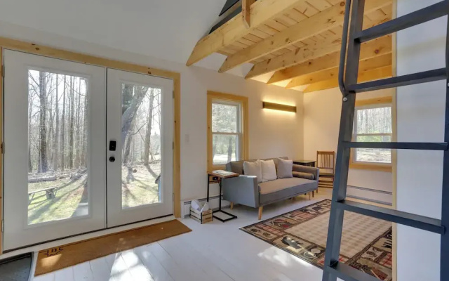 photo 3 of Cozy Catskills Tiny Home ~ 3 Mi to Bethel Woods!