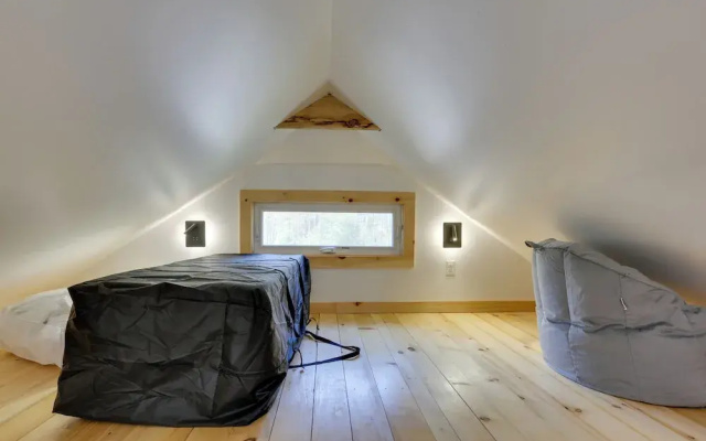 photo 5 of Cozy Catskills Tiny Home ~ 3 Mi to Bethel Woods!