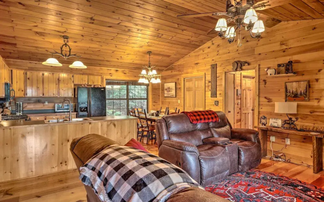 photo 2 of Cozy Cherry Log Cabin ~ 10 Mi to Mercier Orchards