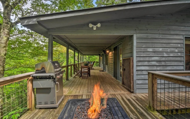 photo 2 of Cozy Clayton Cabin w/ Deck & Mountain Views!