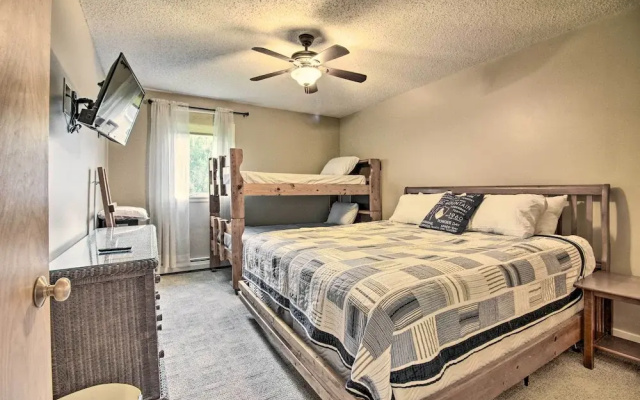 photo 2 of Cozy Condo w/ Magic Mountain Ski-in Access!