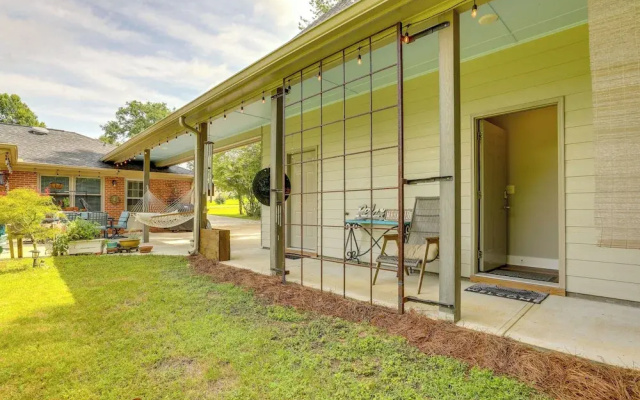 photo 3 of Cozy Covington Studio Rental Near Historic Square!