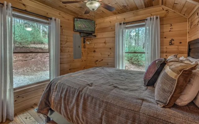 photo 2 of Cozy Cub Cabin by Escape to Blue Ridge