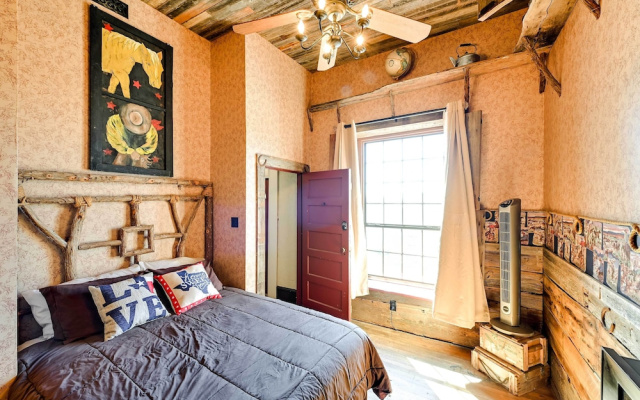photo 4 of Western-themed Decatur Studio on Main Street!