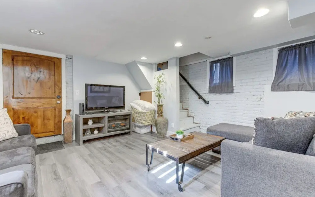 photo 4 of 1 Mi to Coors Field: Cozy Denver Studio w/ Patio!