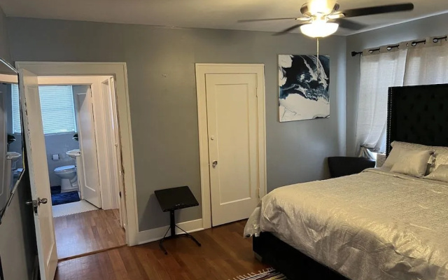 photo 4 of Cozy Downtown 2 Bedroom home