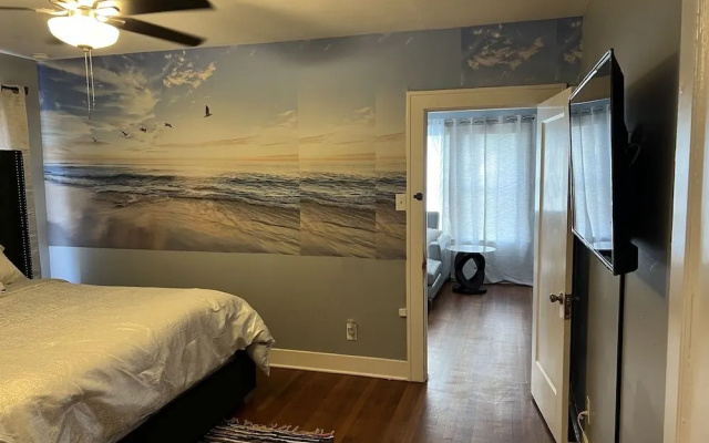 photo 5 of Cozy Downtown 2 Bedroom home