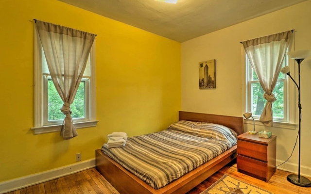 photo 5 of Cozy Duplex: Half Mi to Magic Bag & Woodward Ave!