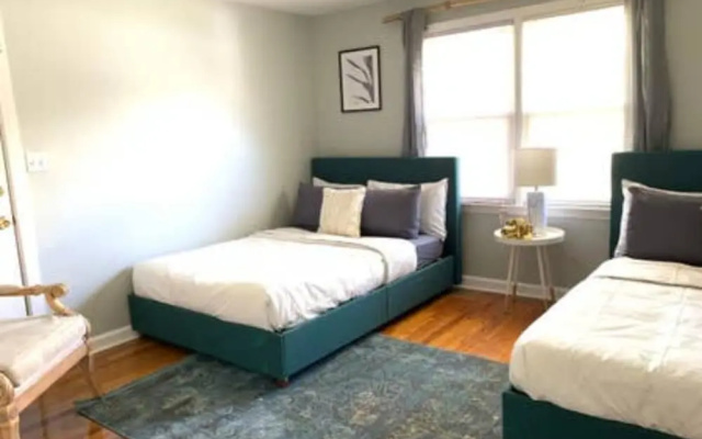 photo 4 of Cozy family-style Buckhead Bungalow