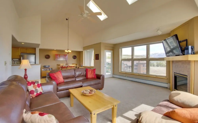 photo 3 of 360 Mtn Views & Shared Hot Tub: Cozy Frisco Condo!