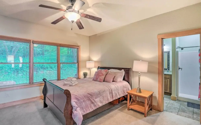 photo 4 of Getaway Chalet in Mars Hill w/ Hot Tub & Views!
