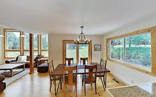 photo 5 of Cozy Haven Near Tahoe Donner Amenities 3 Bedroom Home