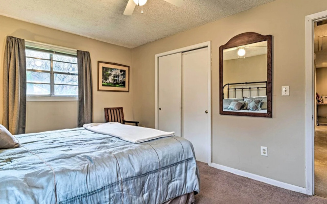 photo 2 of Cozy Home w/ Grill: Walkable Oxford Location