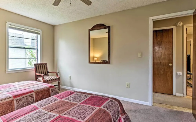 photo 3 of Cozy Home w/ Grill: Walkable Oxford Location