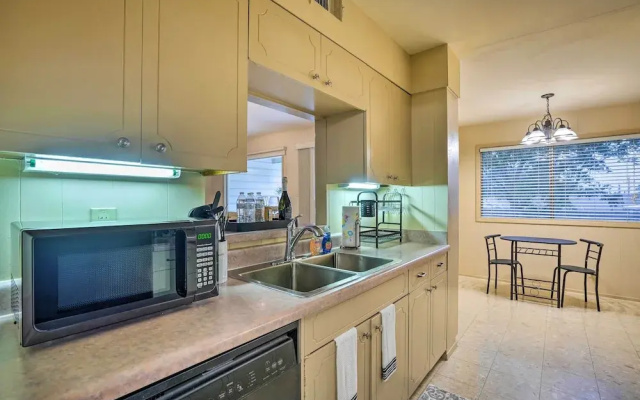 photo 2 of Cozy San Antonio Home w/ Patio, 1 Mi to Airport!