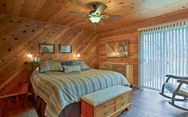 photo 3 of Cozy Home w/ Patio Near Yosemite National Park!